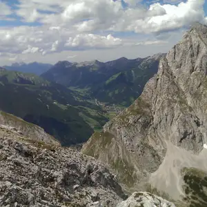 2014-07-06 - rechts, die Erwalder Sonnenspitze