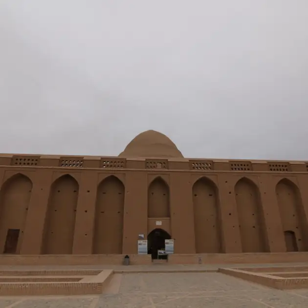 2017-04-18 - Ice house (Meybod)