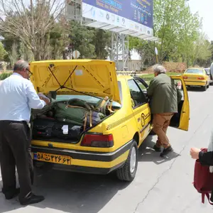 2017-04-11 - Shared Taxi with a French couple