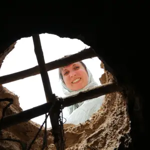 2017-04-18 - Kharanagh (mud village)